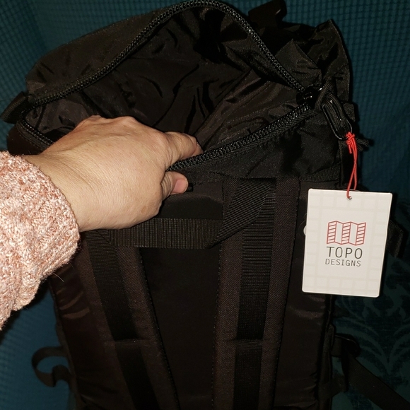 Topo Designs Black Rover Pack - Picture 10 of 10